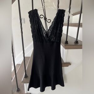 GUESS Elegant Black Lace Bodycon Dress
